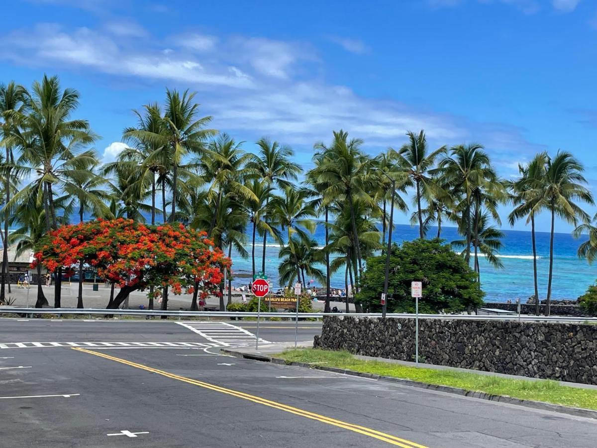 Beach Villas At Kahalu'U Kailua-Kona Exterior photo