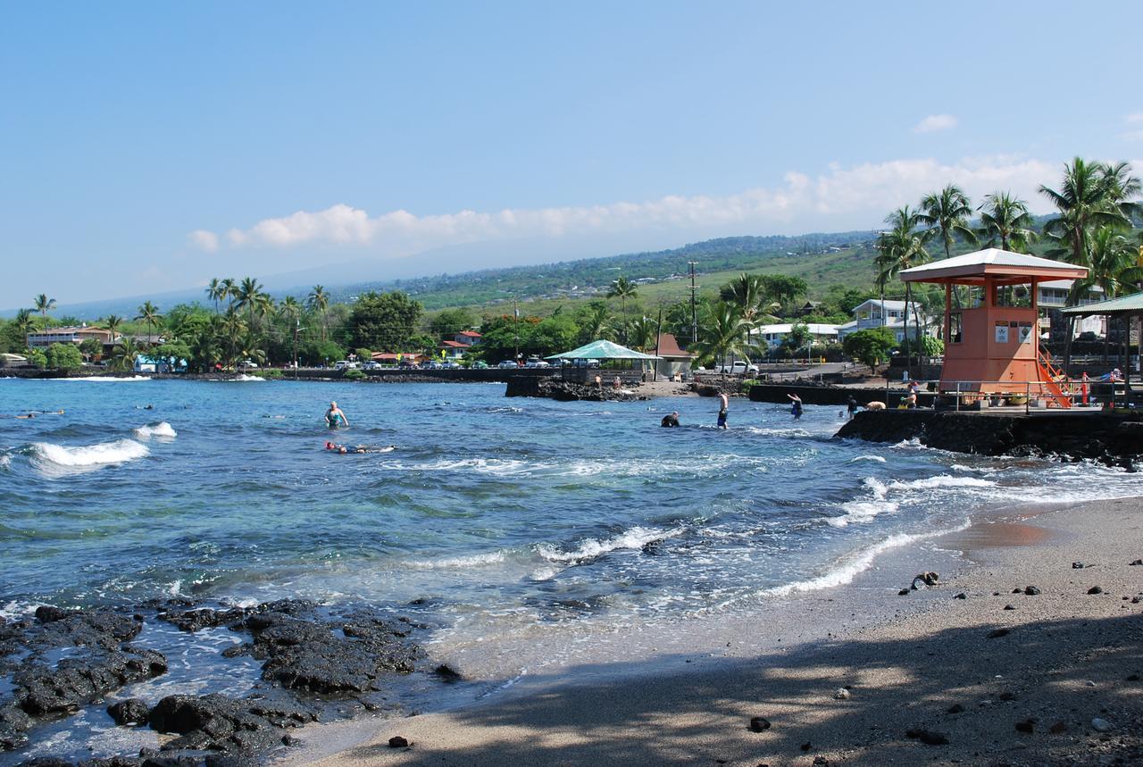 Beach Villas At Kahalu'U Kailua-Kona Exterior photo